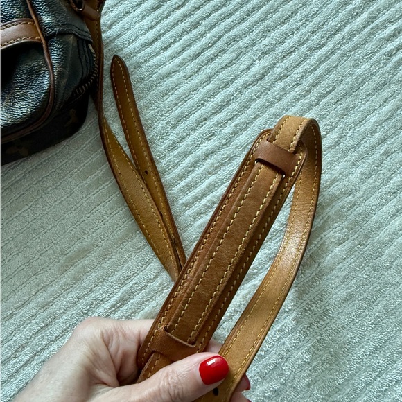 Louis Vuitton Monogram Trocadero 30 - Picture 7 of 10